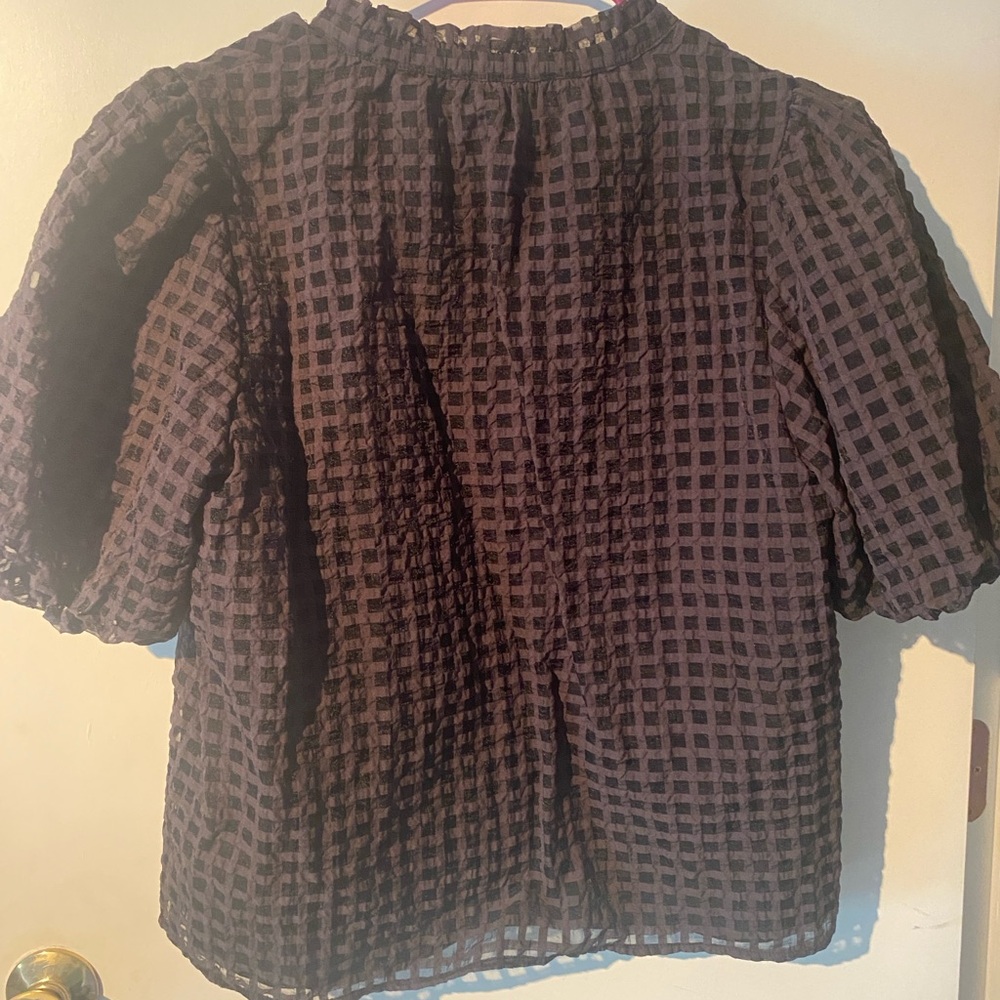 Chic Black Top by Sugarlips. Size Large - Picture 2 of 3
